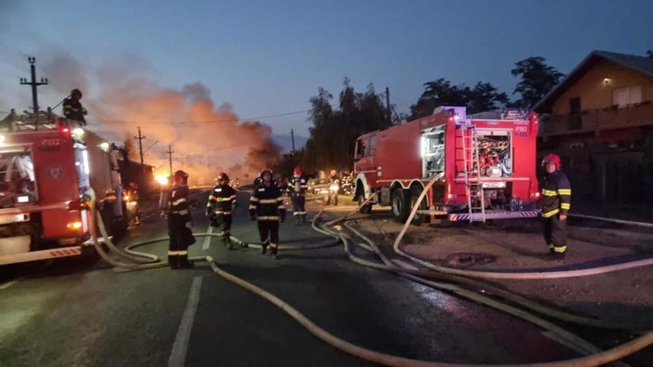 FOTO Două explozii puternice lângă București O persoană a murit iar