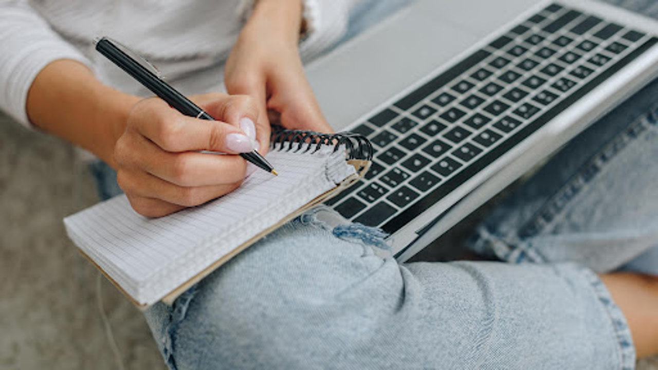 Students in grades 9 and 12 can register for digital skills testing. Applications are open until November 7