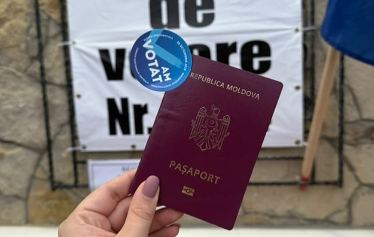 Guvernul respinge propunerea Blocului Comuniștilor și Socialiștilor de a interzice votul cu pașapoarte expirate