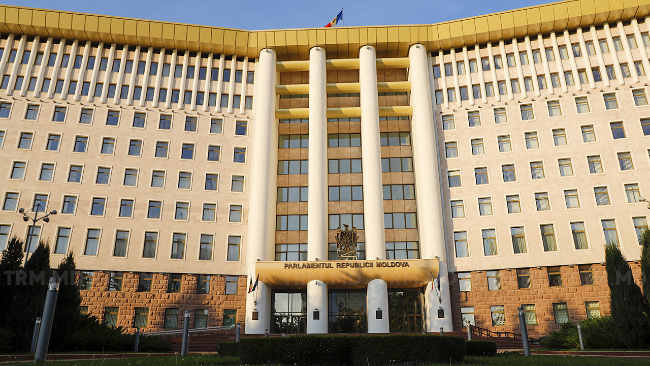Cetățenii moldoveni vizați de sancțiuni internaționale ar putea fi trași la răspundere penală. Principalele prevederi ale proiectului de lege care va fi supus votului în lectură finală