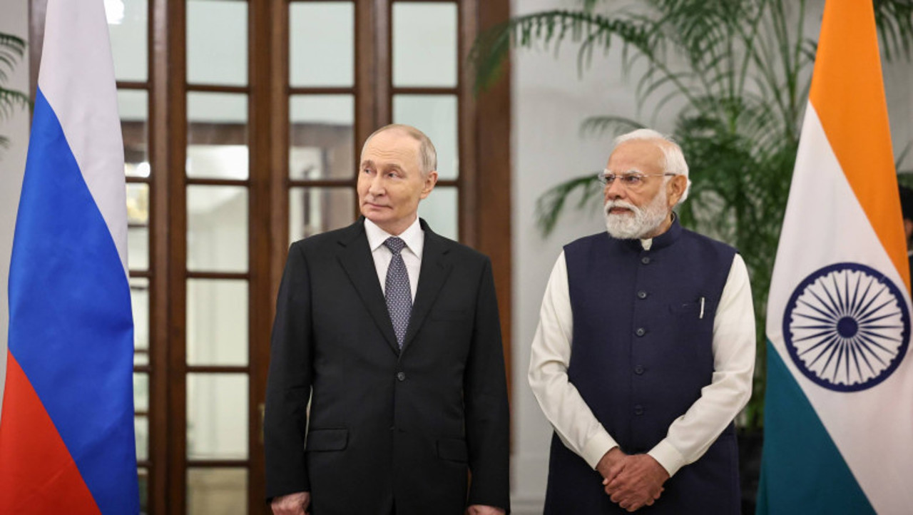 India and Russia aim for $100 billion trade by 2030, moving beyond oil