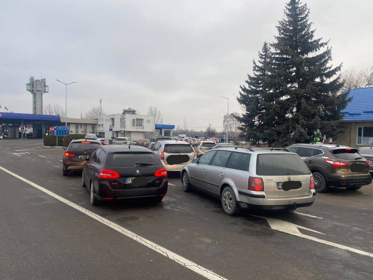 Heavy traffic at the exit from the Republic of Moldova