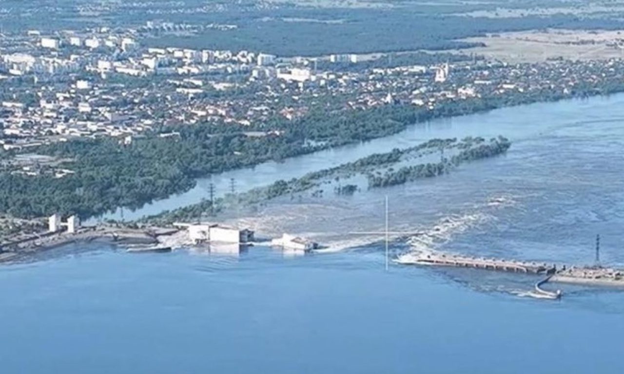 INTERNATIONAL PRESS REVIEW: Destruction of the Nova Kakhovka dam a "turning point" for the war in Ukraine