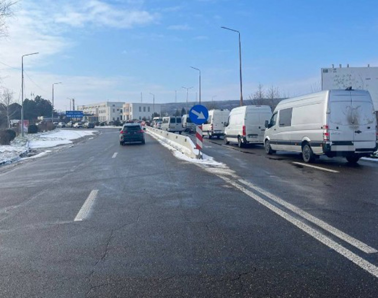 Traficul este intens la punctele de trecere Leușeni și Sculeni 