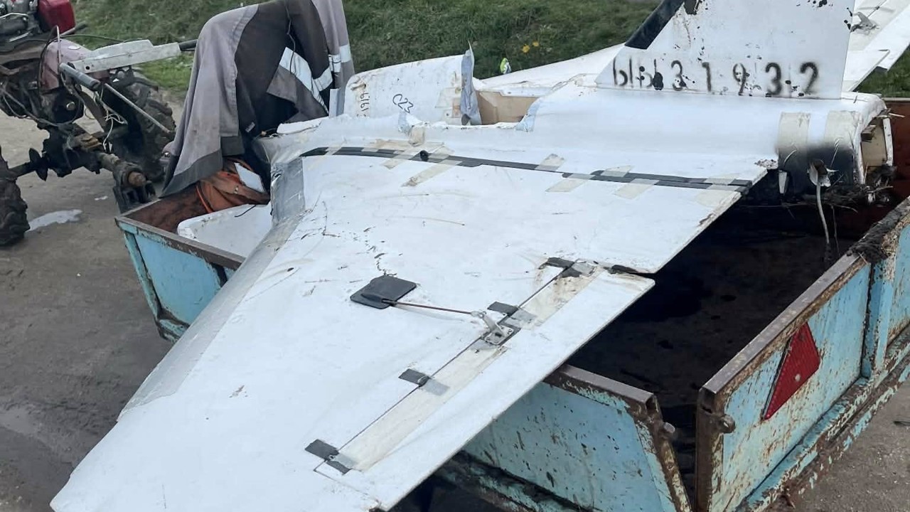 Mayor of Pepeni commune publishes images of a new drone found in Moldova