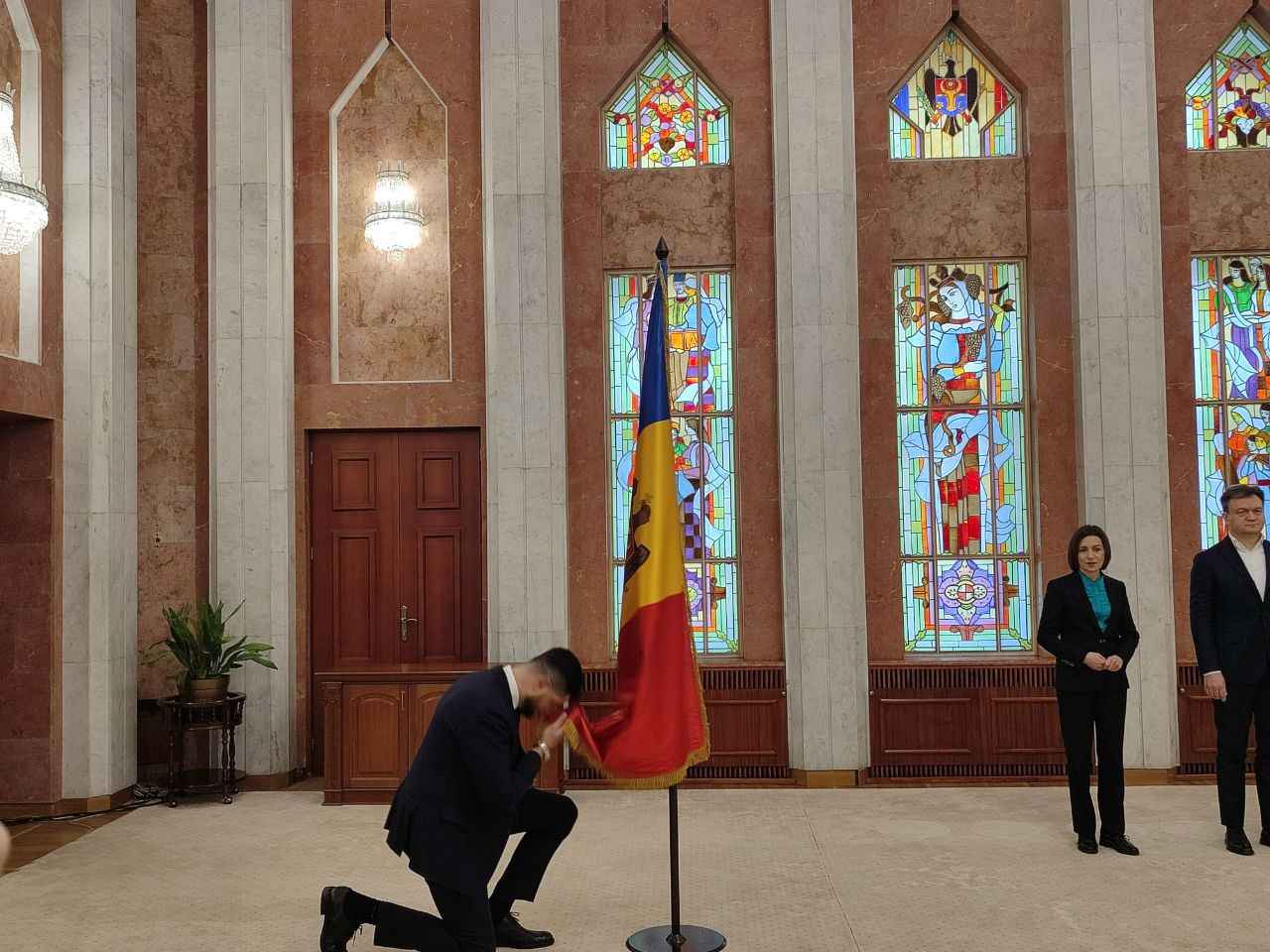 Ministrul desemnat al Energiei, Dorin Junghietu, a depus jurământul de învestire