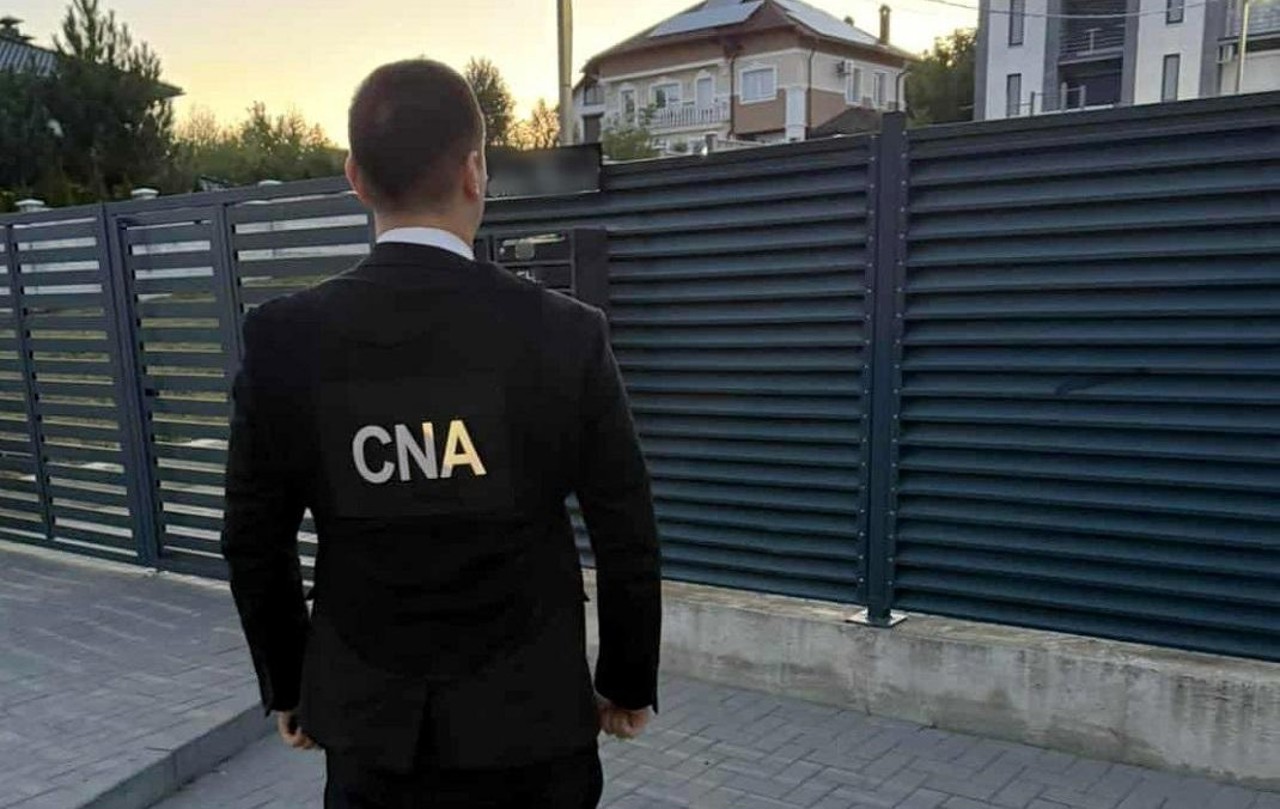 В столице провели обыски у подозреваемых в дезинформации и манипулировании общественным мнением 