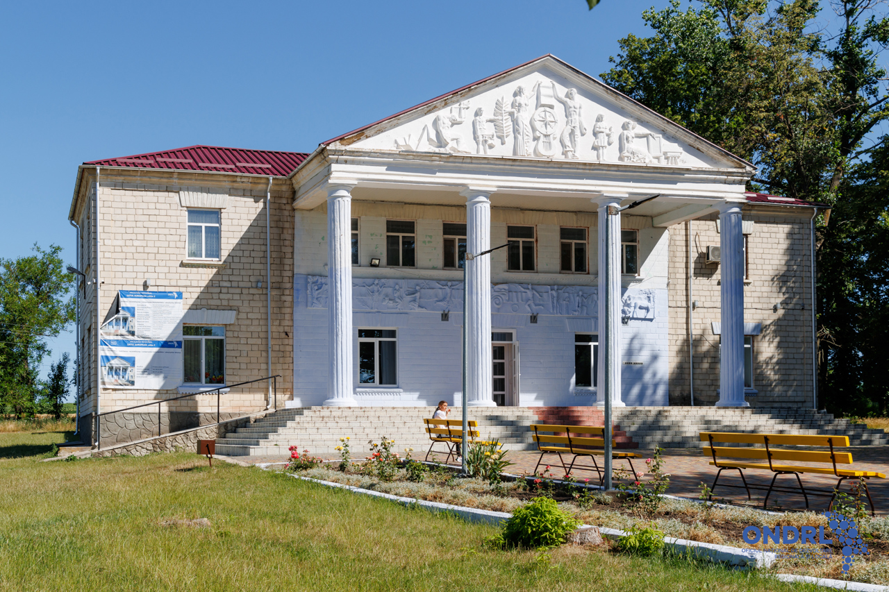 Casa de Cultură din Congazcic intră în renovare: localnicii așteaptă transformarea unui obiectiv esențial