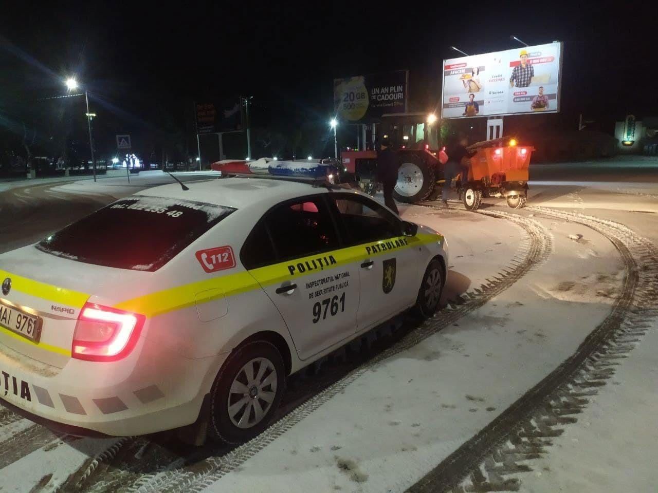 Ninsoare în nordul țării: Poliția avertizează asupra riscurilor din trafic