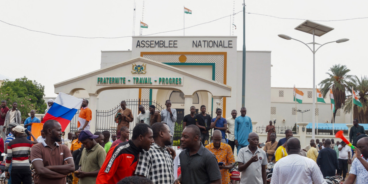 UE a suspendat cu efect imediat sprijinul financiar și cooperarea în domeniul securității cu Nigerul