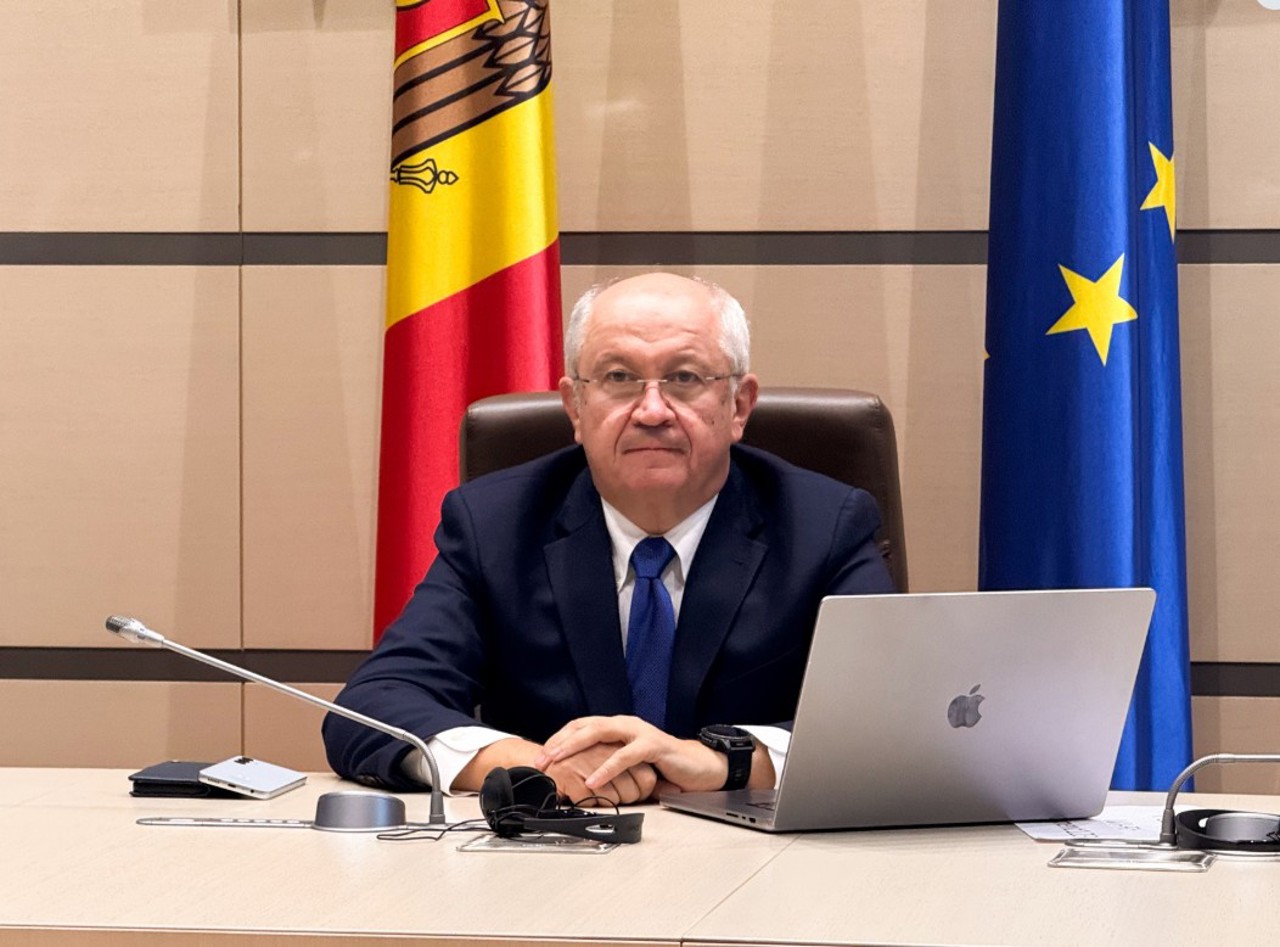 PM-designate Munteanu presents three new ministers