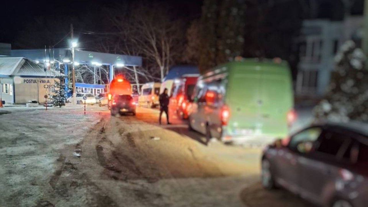 Autoritățile recomandă rute alternative: timpi mari de așteptare la PVFI Costești