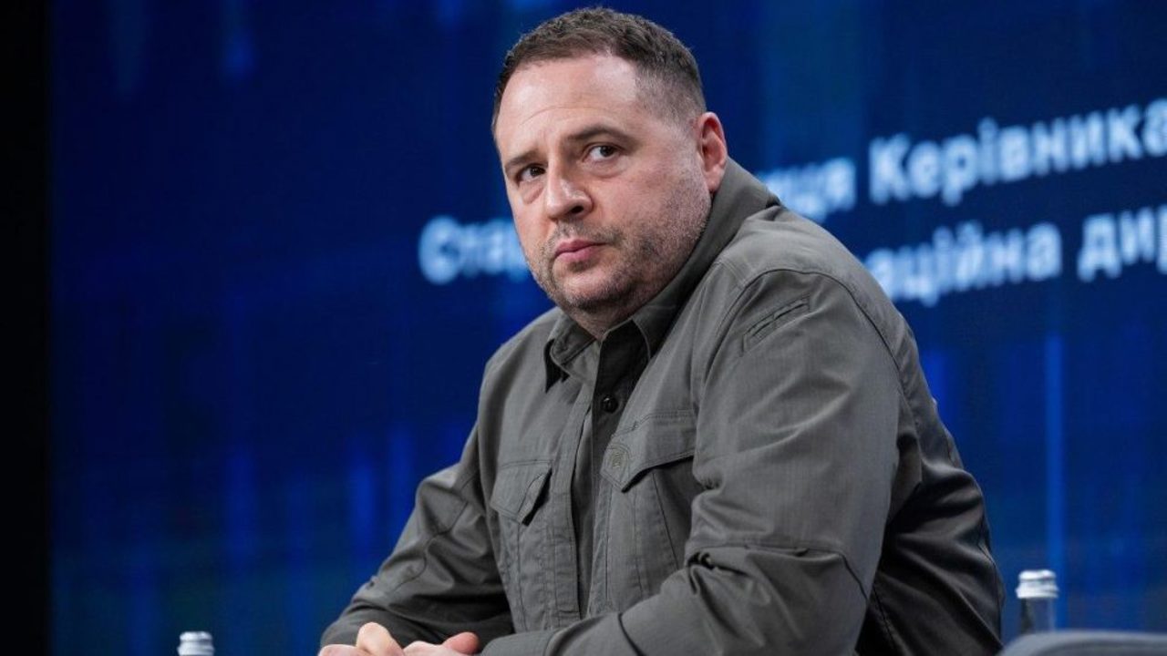 „Nu vreau să-i creez probleme lui Zelenski”: Iermak spune că merge pe front