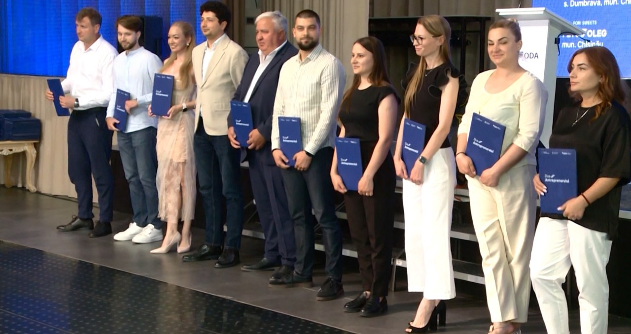 Granturi de peste 70 de milioane lei: 131 de antreprenori au primit sprijin financiar pentru afaceri 