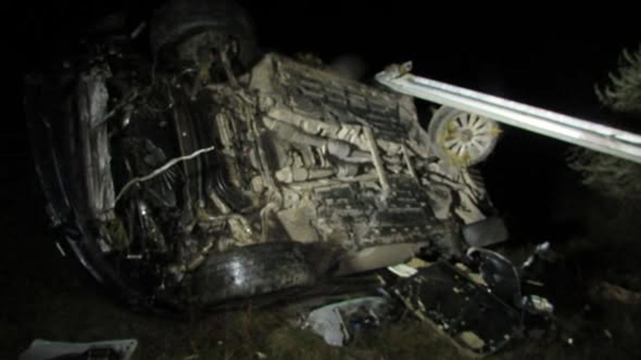 Șofer fără permis provoacă un grav accident: o tânără a murit, alta este la spital