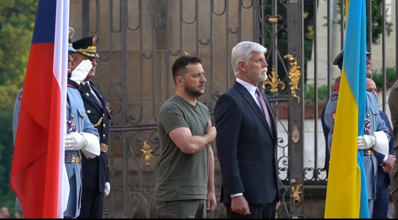 Volodimir Zelenski efectuează o vizită fulger la Praga înainte de summitul NATO de la Vilnius
