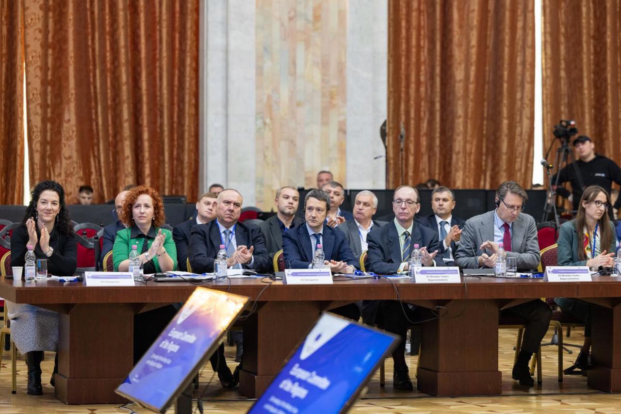 Ședința CoR | Primarii cer accelerarea reformei administrativ-teritoriale: „Oamenii așteaptă rezultate”