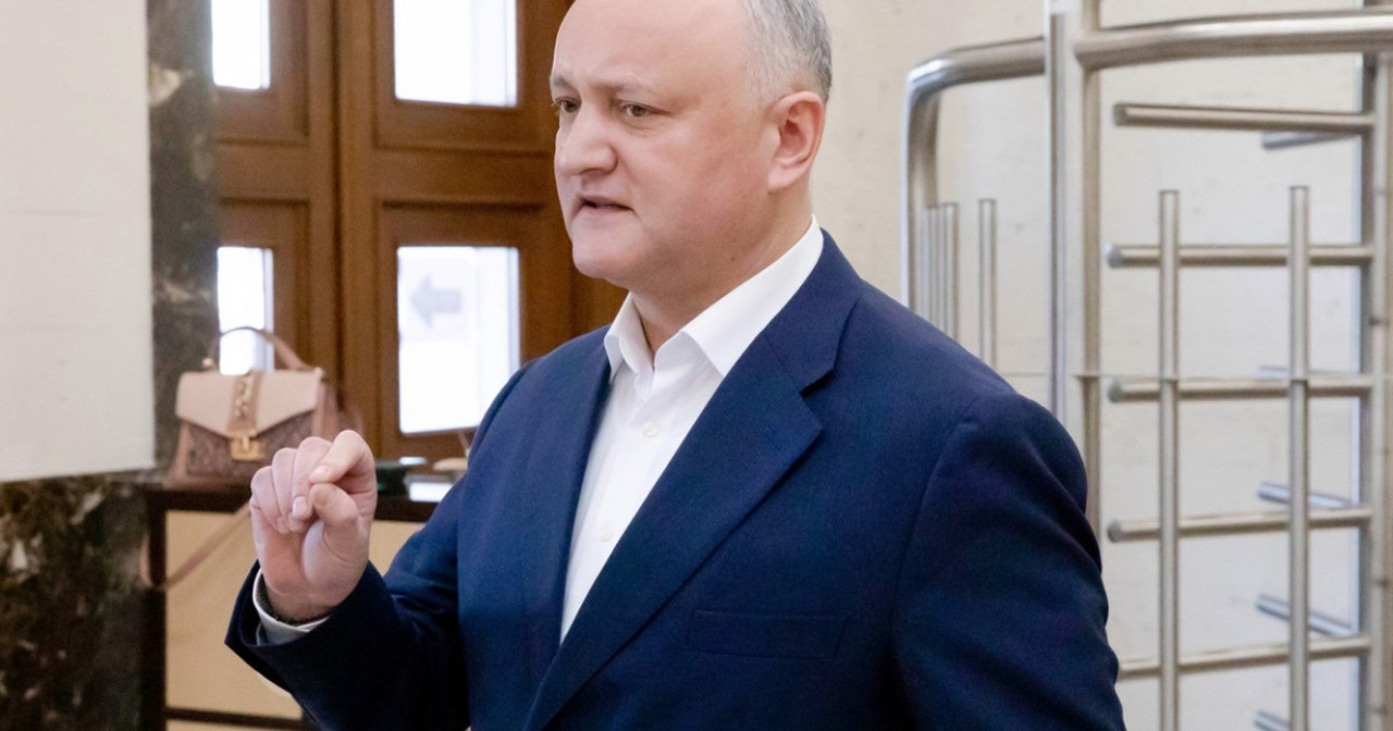 Igor Dodon no longer departs for Romania