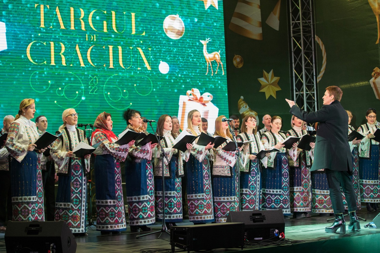 Meșteri populari, animatori și spectacole. În curând, la Chișinău va fi inaugurat Târgul de Crăciun „Satul Colindătorilor”