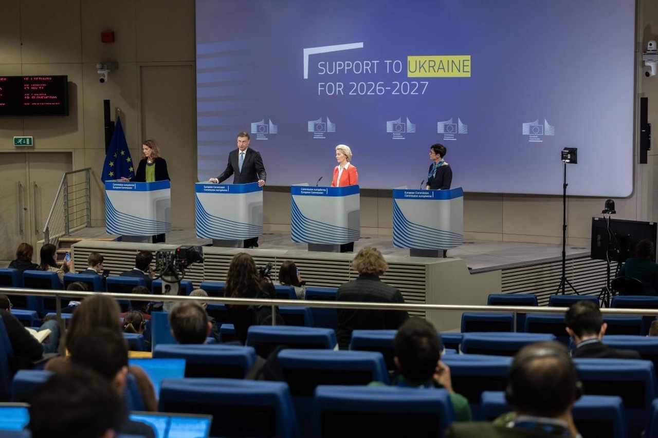 Comisia Europeană a adoptat pachetul de sprijin de 90 de miliarde de euro pentru Ucraina. Banii, alocați în 2026 și 2027