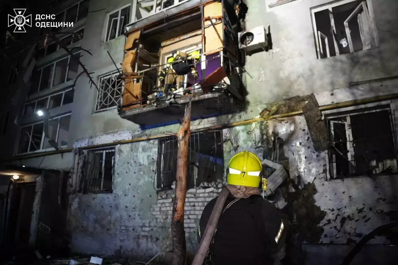Șase persoane au suferit în urma atacului cu dronă asupra unui bloc de locuit din Odesa