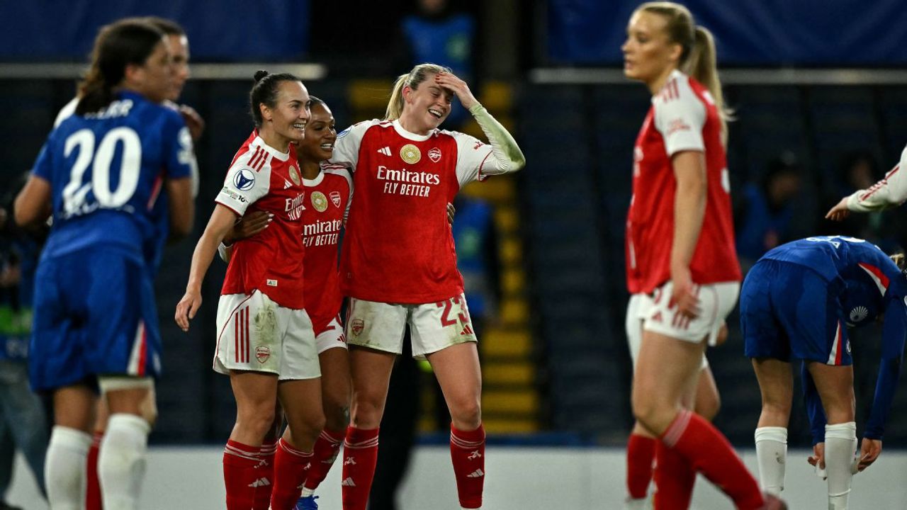 Arsenal Londra și Bayern Munchen s-au calificat în semifinalele Ligii Campioanelor la fotbal feminin 