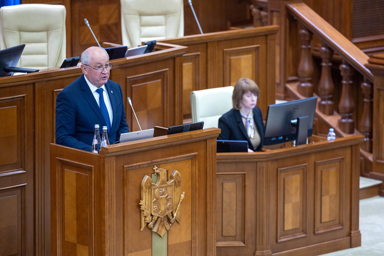 R. Moldova schimbă starea de urgență pe stare de alertă, din 25 aprilie: Parlamentul susține propunerea Guvernului