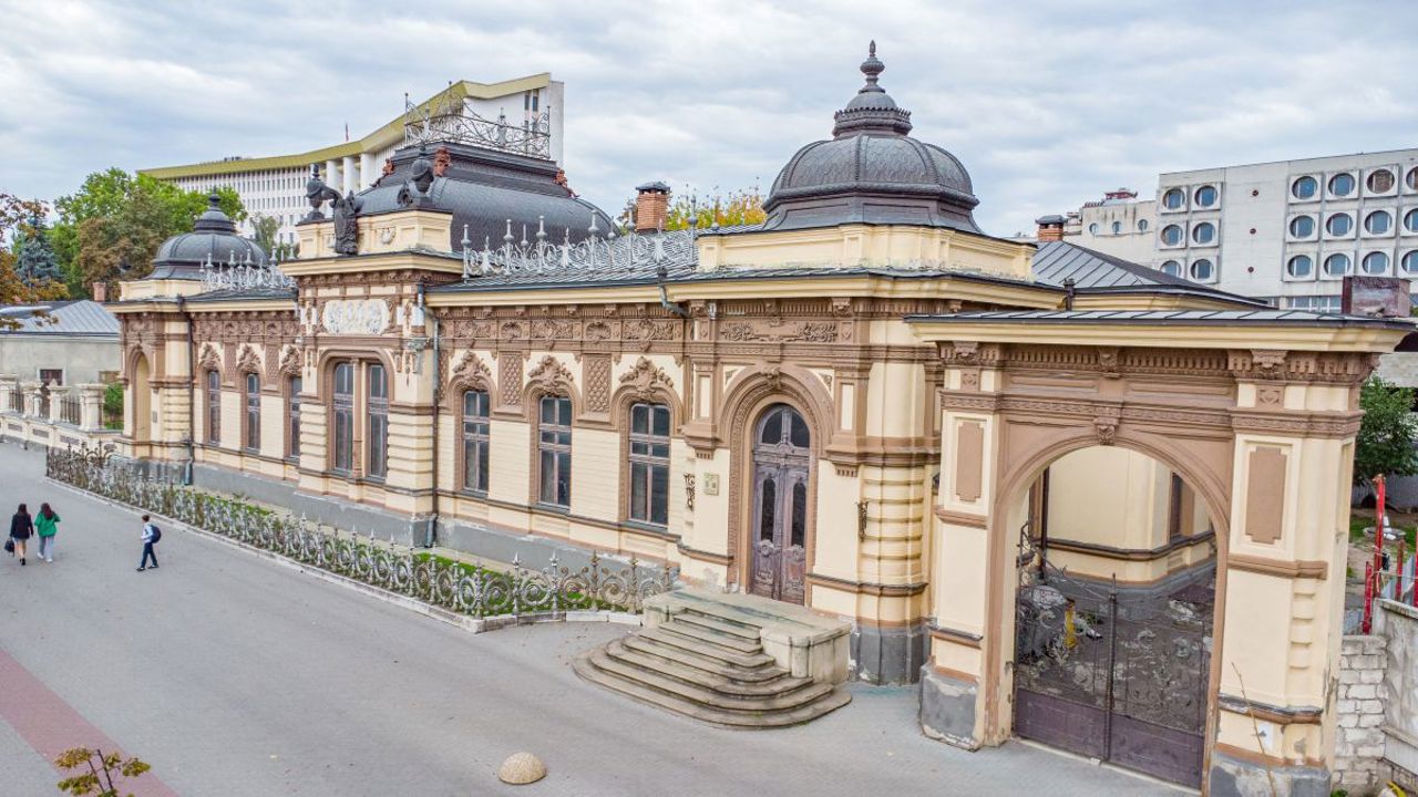 Franța se implică în restaurarea vilelor Herța și Kligman din centrul Chișinăului