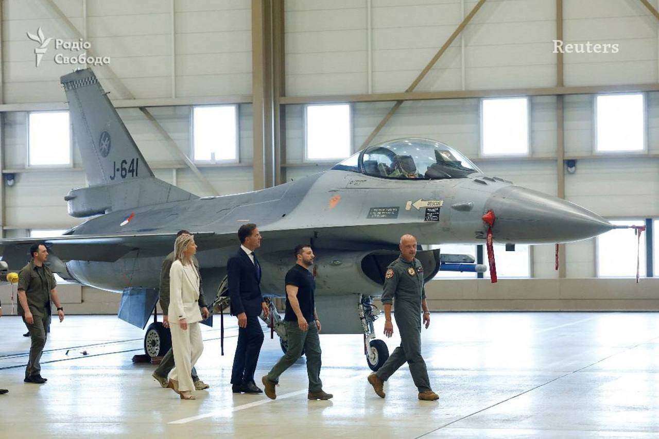 Ukraine seeks F-16 fighter jets from Netherlands