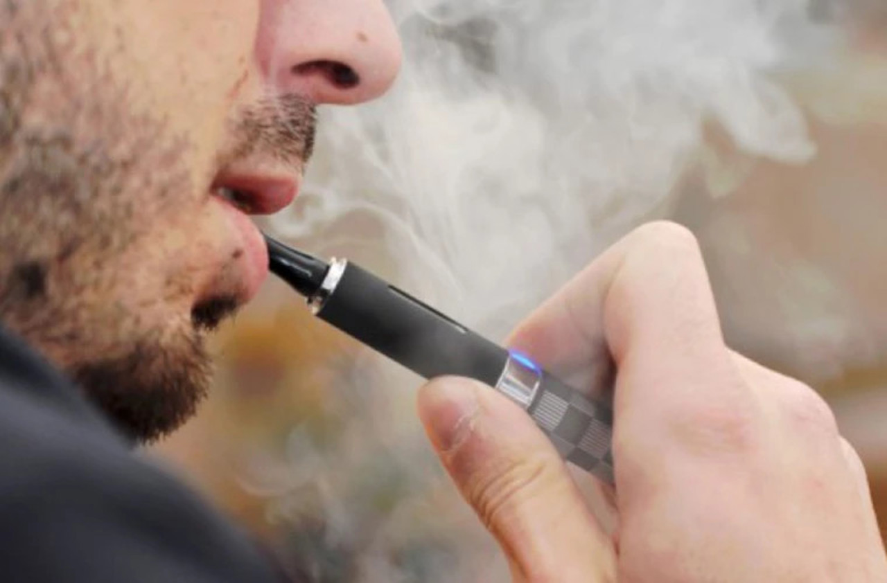 DOCTORUL FAMILIEI // Sistemele electronice de livrare a nicotinei: Sunt oare acestea „mai sănătoase” decât țigările?