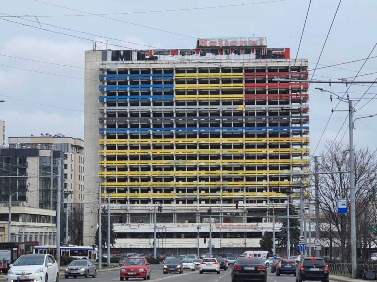 Clădirea fostului hotel „Național”, sub supraveghere: Ceban anunță că Primăria va instala camere video