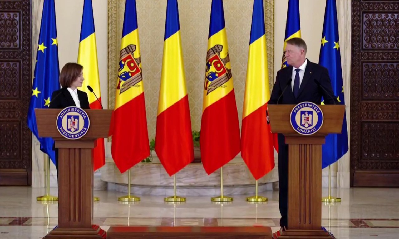 Klaus Iohannis reiterates Romania's support for the Republic of Moldova: Maia Sandu: "While some blackmail us, others embrace us"