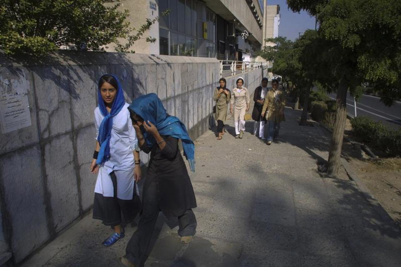 Iranian schoolgirls targeted in spate of poisoning attacks