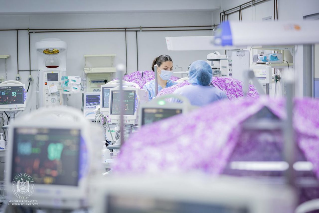 Guvernul introduce standarde moderne de curățenie și ventilație pentru spitale și policlinici