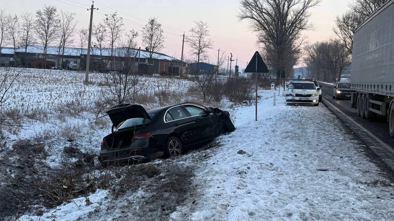 Șoferul care a provocat un accident la Cimișlia soldat cu doi morți, inclusiv un bebeluș, condamnat la patru ani și jumătate de închisoare