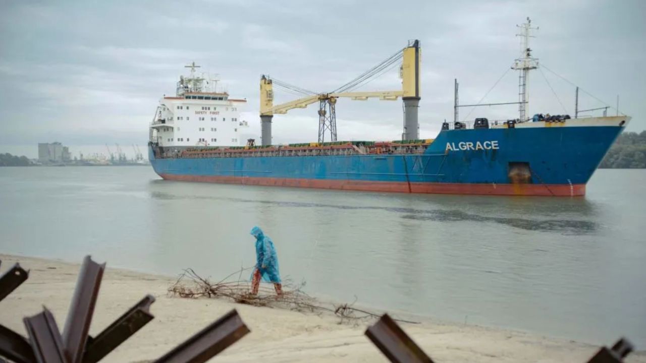Navele evită porturile ucrainene de cereale din cauza atacurilor rusești 