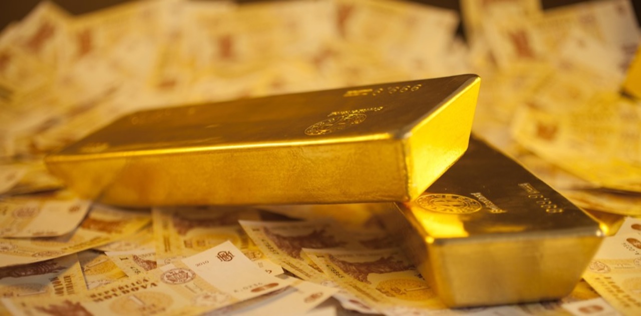 După câteva luni de creștere, activele oficiale de rezervă sunt în scădere din nou