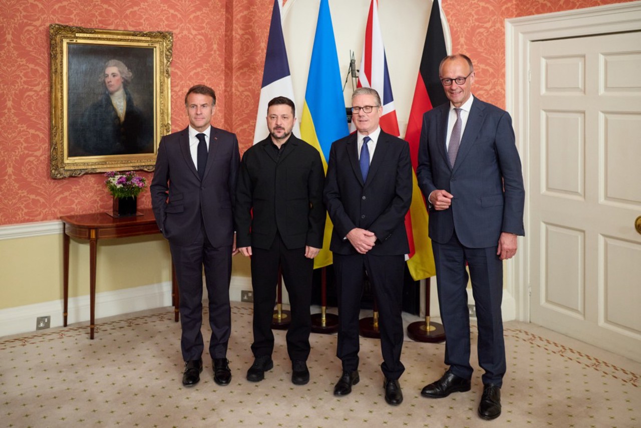 Zelenskyy pushes E3 powers for urgent air defense funds in London