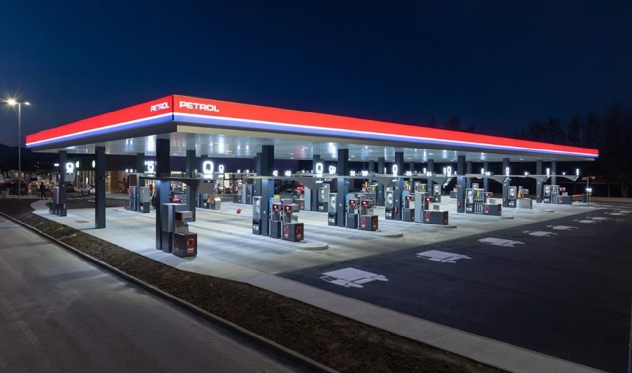 Slovenia limits fuel sales to 50 litres following regional supply disruptions