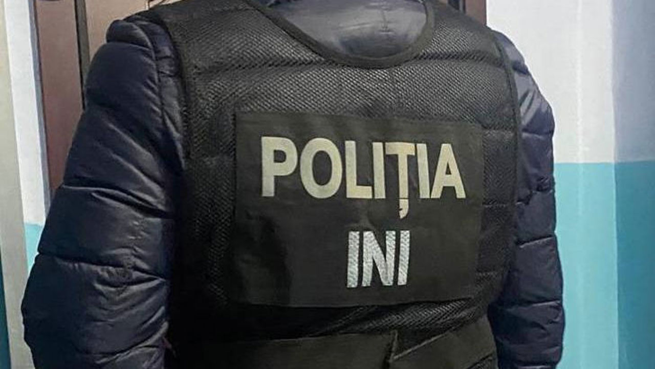 Percheziții în sudul Republicii Moldova într-un dosar de folosire a ștampilelor false