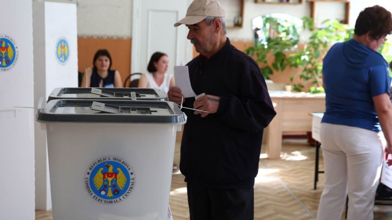 Chisinau could open only two polling stations in Russia.  MAE cites security reasons