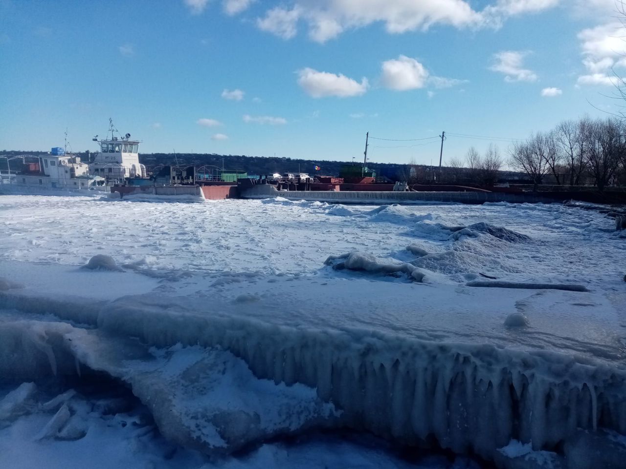 The Nistru ice threatens Molovata ferry service
