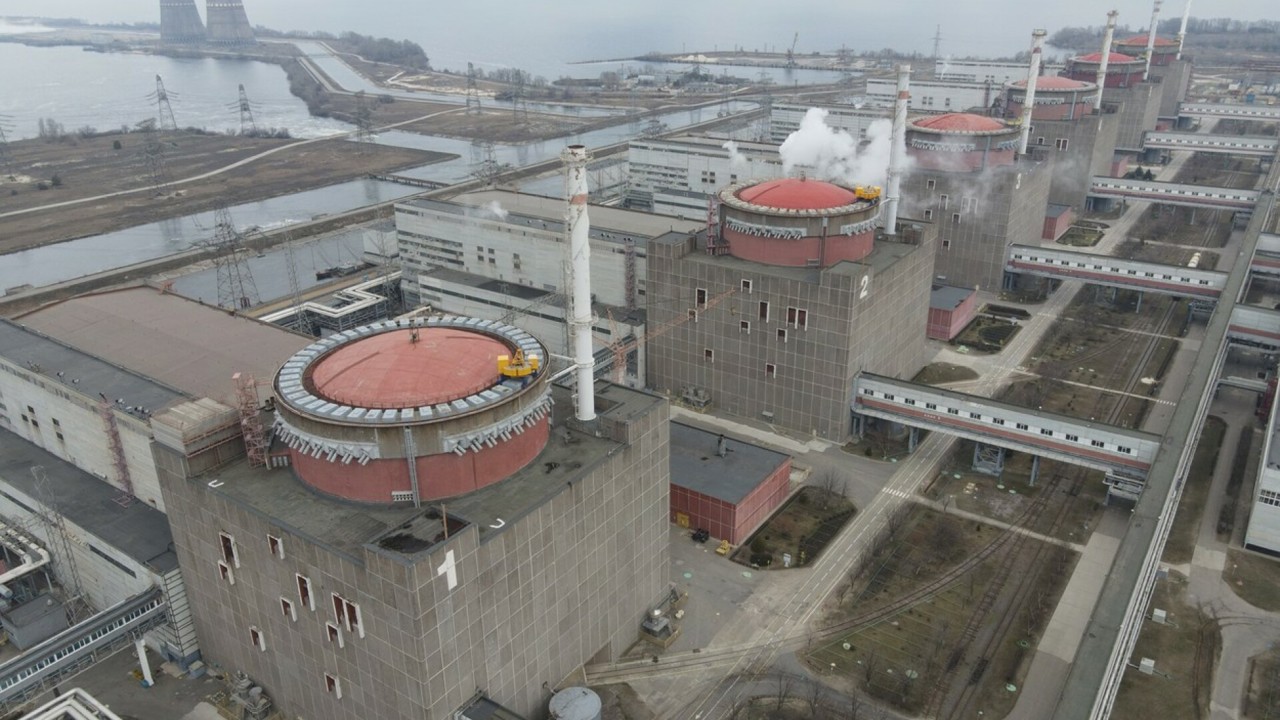 Zaporojie: Reactoarele centralei nucleare sunt răcite cu generatoare diesel după deconectarea de la rețeaua ucraineană