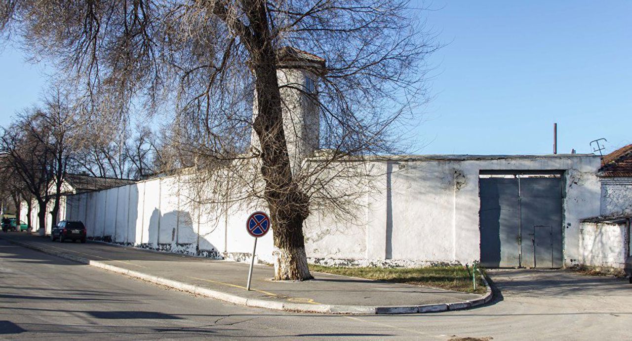 Premierul Tofan propune vânzarea terenului pe care se află Penitenciarul nr. 13: „Cea mai scumpă mână de pământ în Chișinău și noi ținem deținuți”