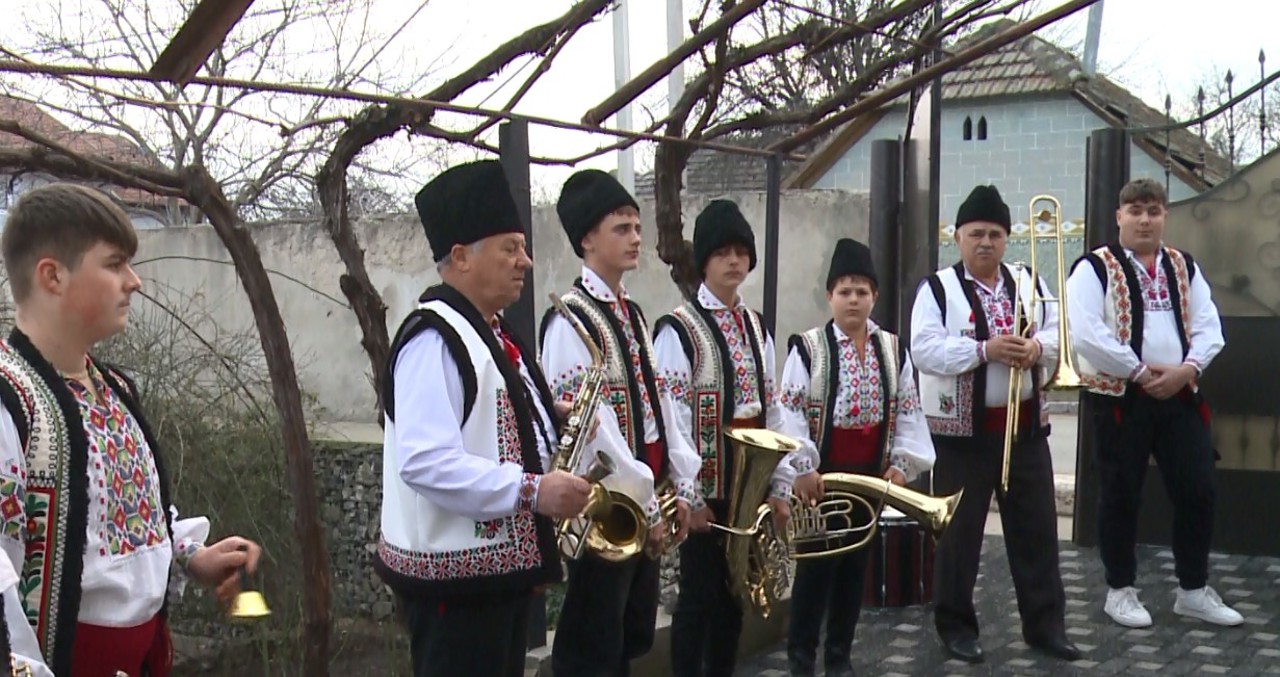 În raionul Dubăsari obiceiurile din ajunul Sfântului Vasile încă se păstrează