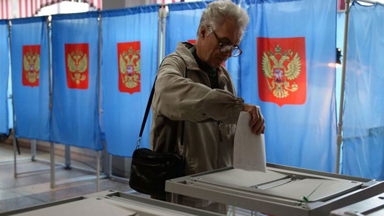 Paranoia la Kremlin înaintea alegerilor: Cum curăță Putin și FSB orice urmă de opoziție, chiar și pe cea controlată