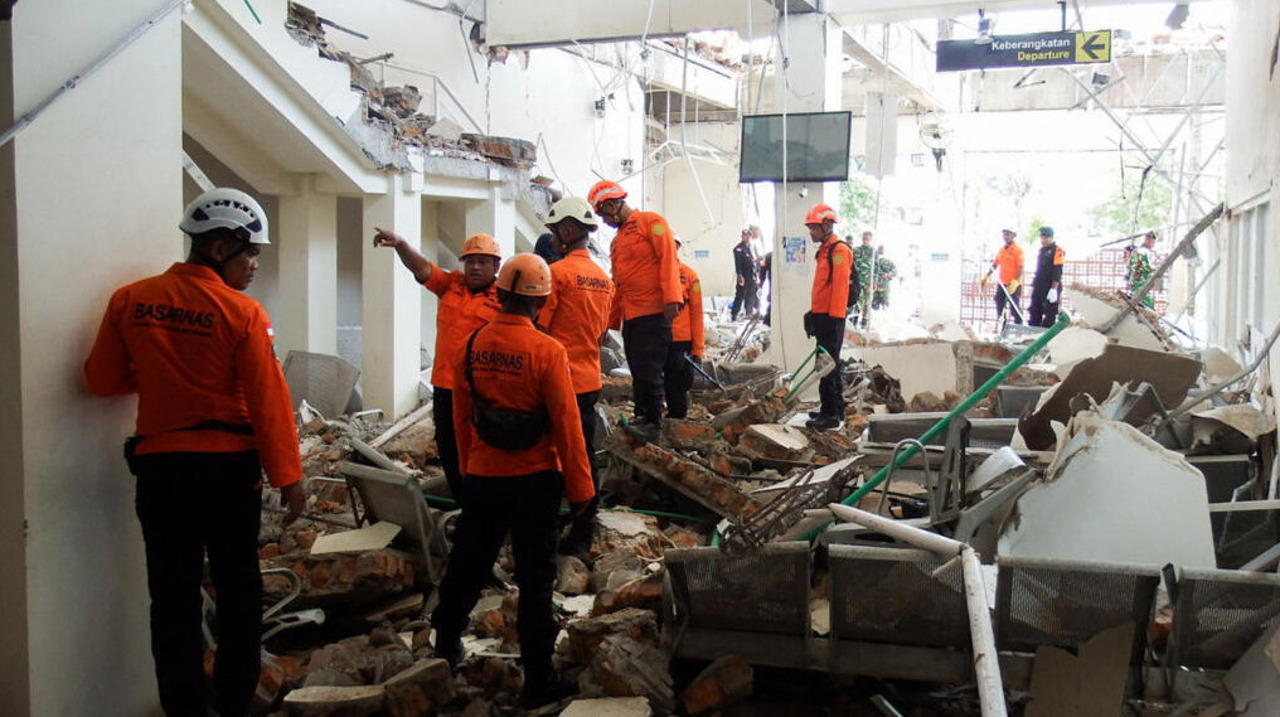 Cutremur de 7.7 în Indonezia: Cel puțin 38 de oameni au murit, iar 2.000 au fost evacuați