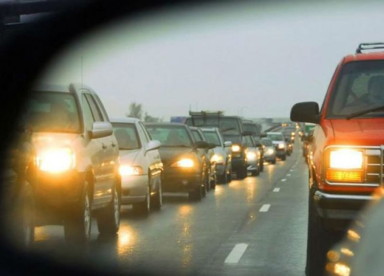 Fără faza scurtă pe timp de zi din 1 aprilie: Ce prevede Regulamentul circulației rutiere