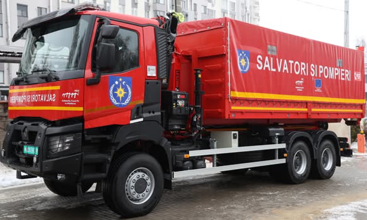 Uniunea Europeană donează un autocamion de 280 de mii de euro salvatorilor din R. Moldova