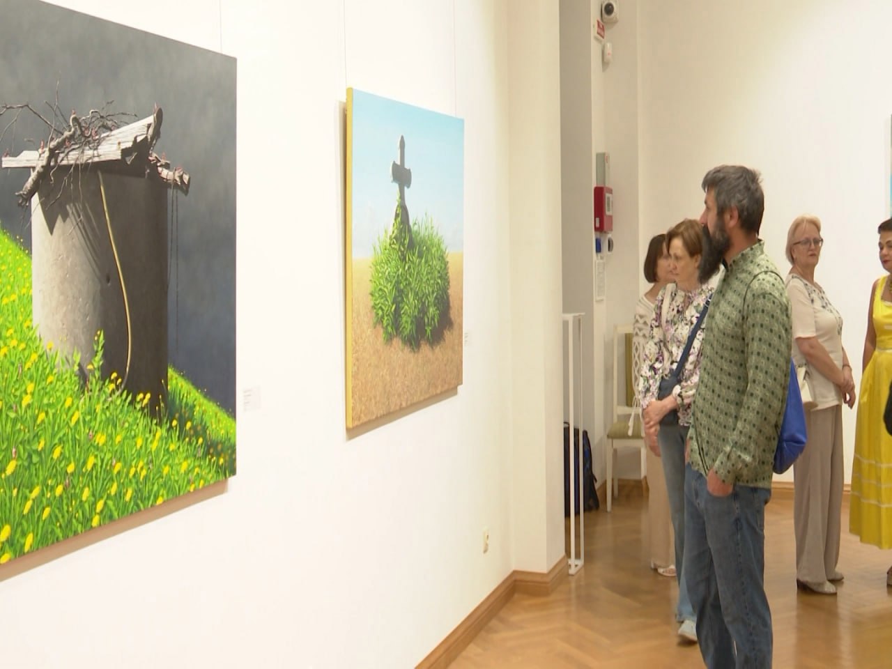 Artist Roman Tolici unveils New Hope at Chisinau museum